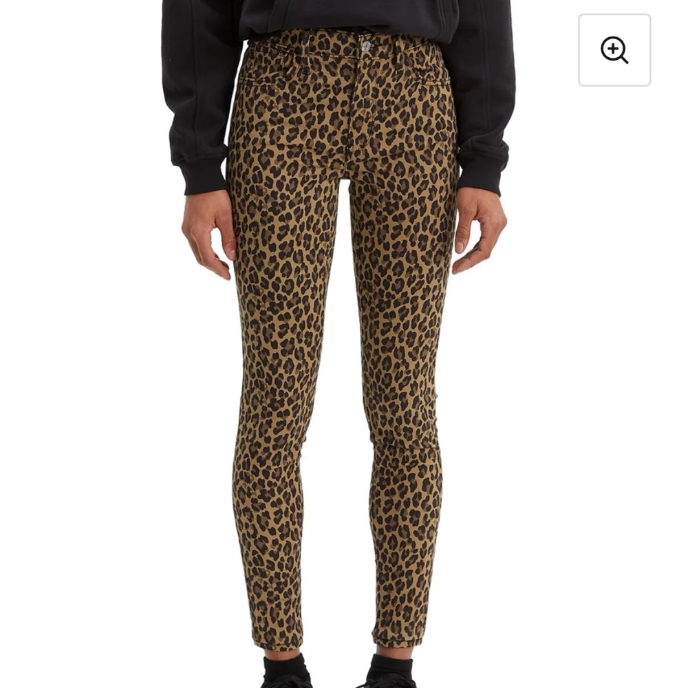 Levi's Women's 720 Animal Printed Super Skinny Jeans